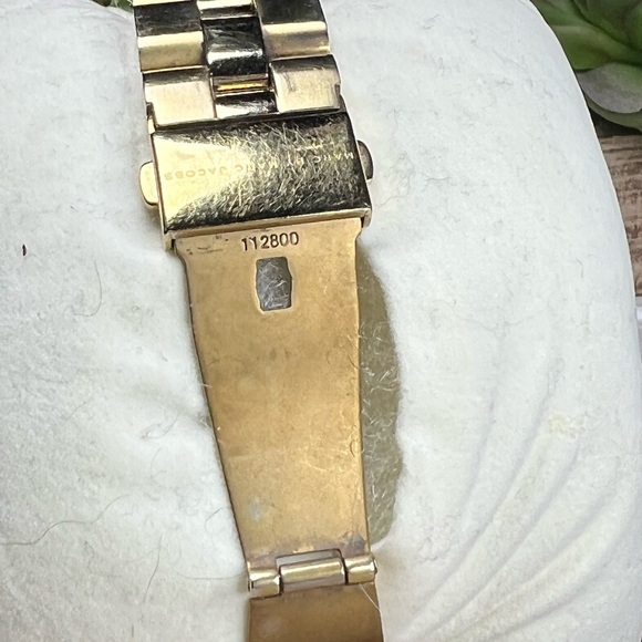 MARC by Marc Jacobs Watch ✨ - Picture 8 of 10